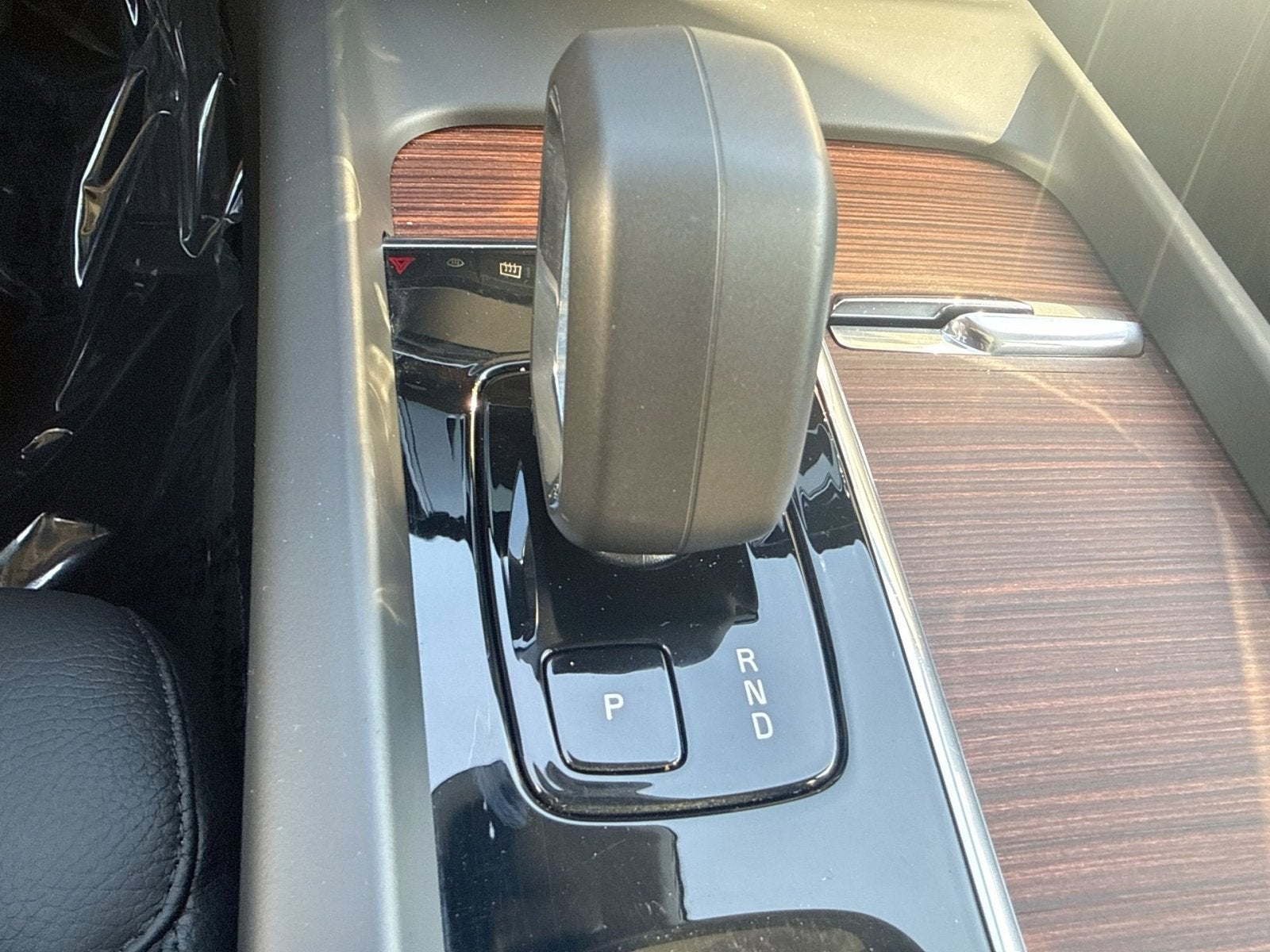 2023 Volvo XC60 B5 Plus Dark Theme