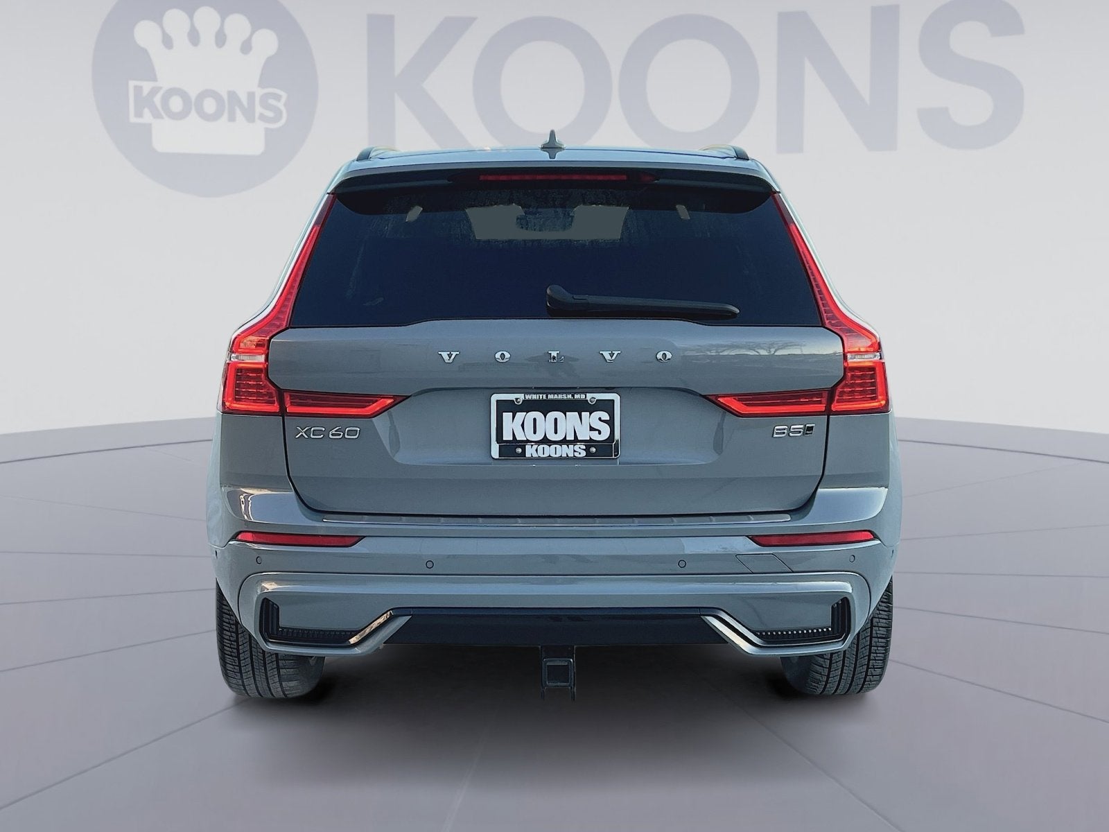 2023 Volvo XC60 B5 Plus Dark Theme