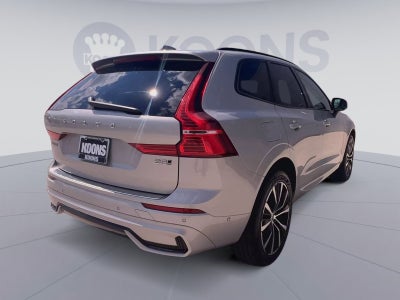 2023 Volvo XC60 B5 Plus Dark Theme