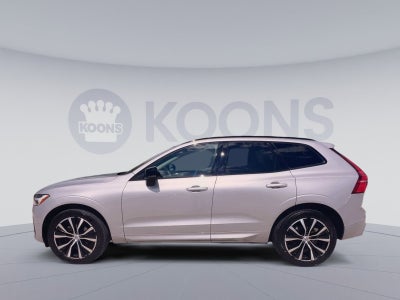 2023 Volvo XC60 B5 Plus Dark Theme