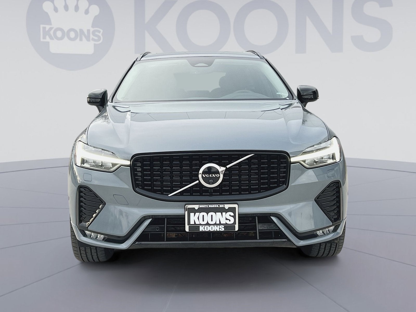 2023 Volvo XC60 B5 Plus Dark Theme