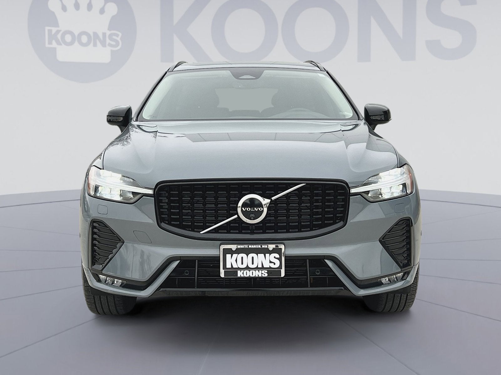2023 Volvo XC60 B5 Plus Dark Theme