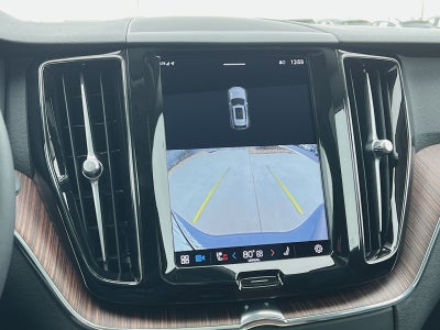 2023 Volvo XC60 B5 Plus Dark Theme