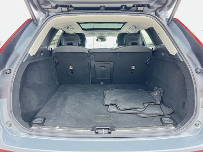 2023 Volvo XC60 B5 Plus Dark Theme