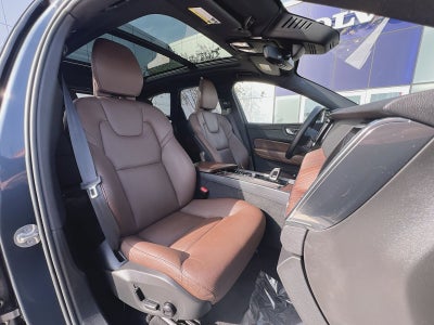2023 Volvo XC60 B5 Plus Dark Theme