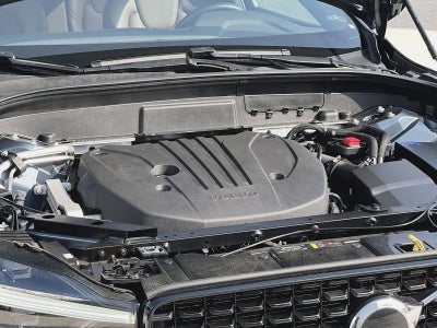 2023 Volvo XC60 B5 Plus Dark Theme