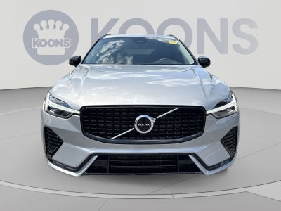 2023 Volvo XC60 B5 Plus Dark Theme