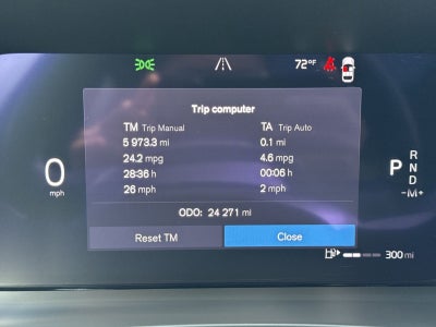 2023 Volvo XC60 B5 Plus Dark Theme