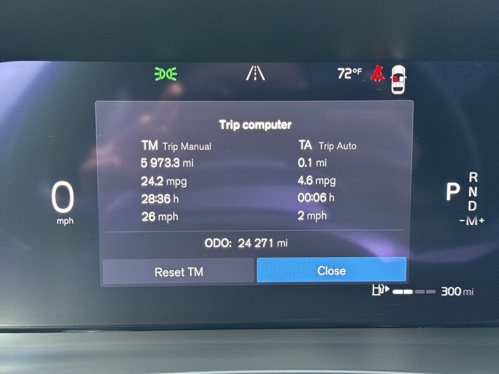 2023 Volvo XC60 B5 Plus Dark Theme