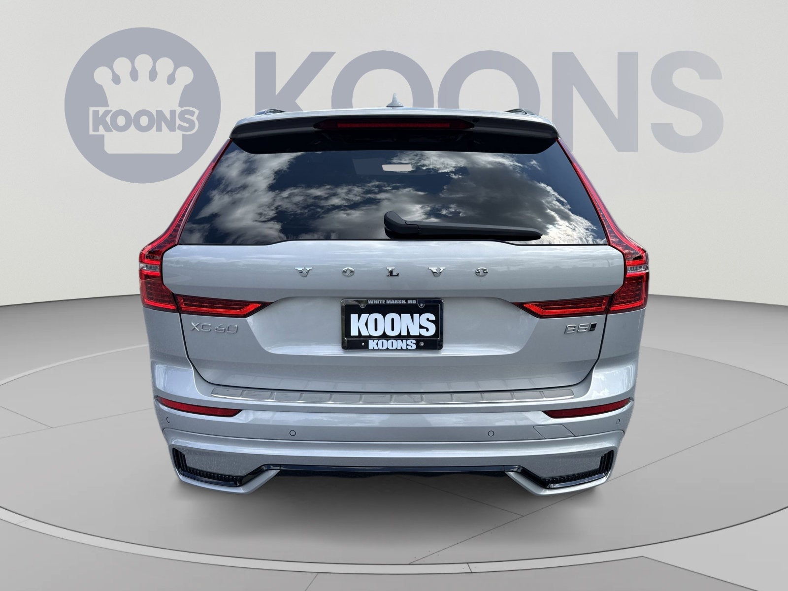 2023 Volvo XC60 B5 Plus Dark Theme