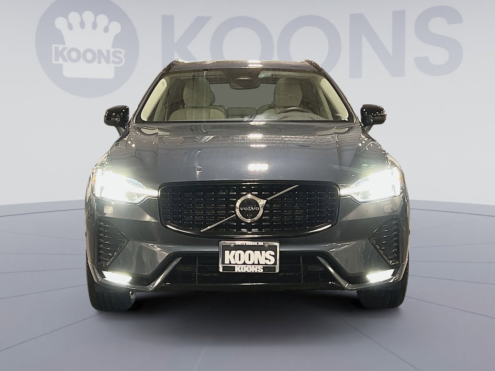 2023 Volvo XC60 B5 Plus Dark Theme