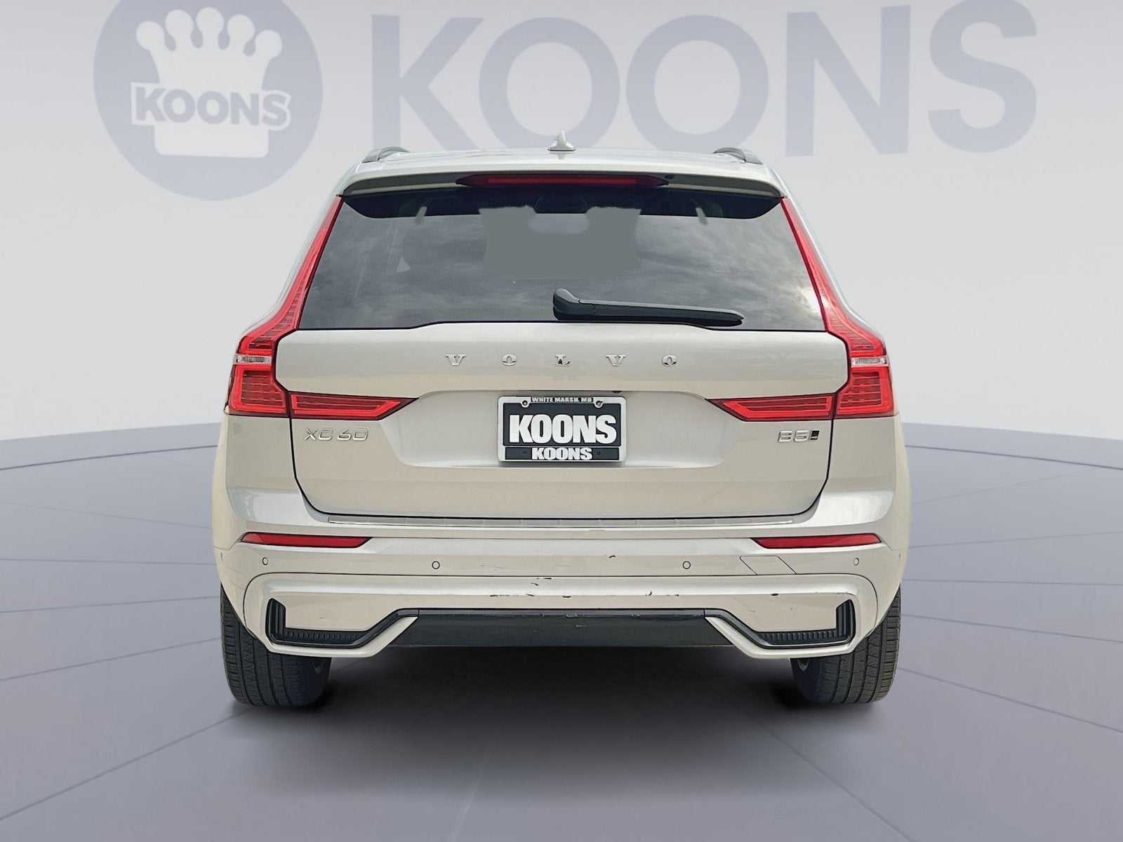 2023 Volvo XC60 B5 Plus Dark Theme