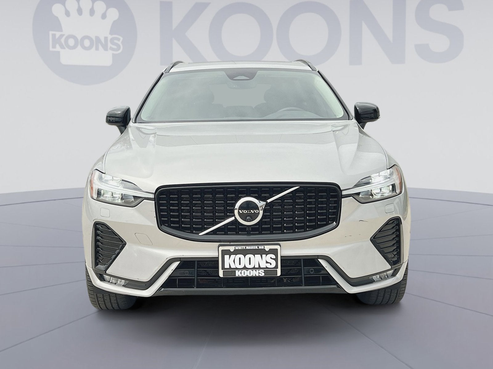 2023 Volvo XC60 B5 Plus Dark Theme