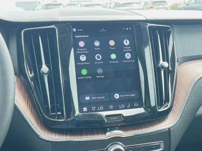 2023 Volvo XC60 B5 Plus Dark Theme