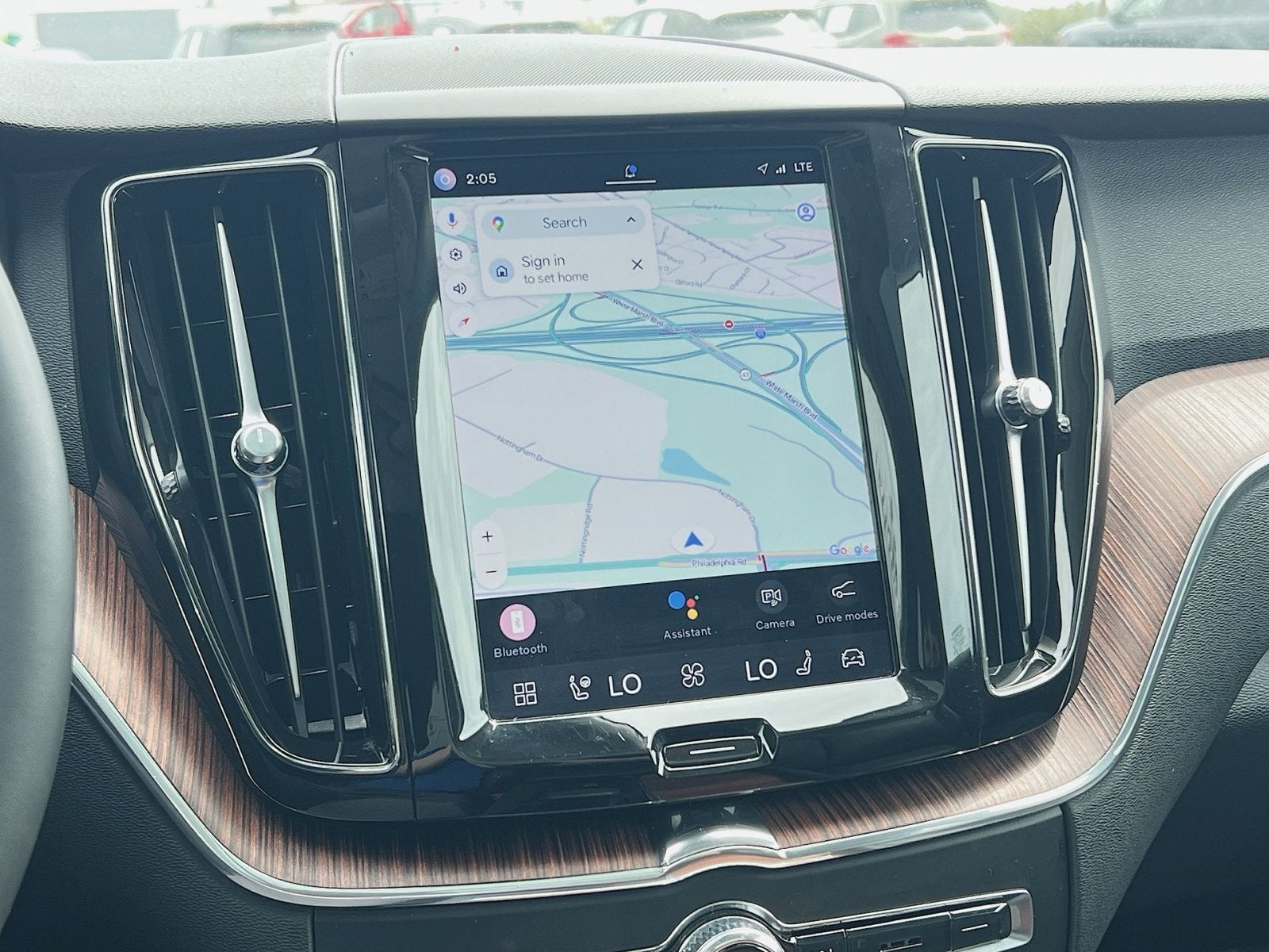 2023 Volvo XC60 B5 Plus Dark Theme