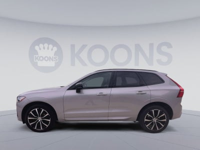2023 Volvo XC60 B5 Plus Dark Theme