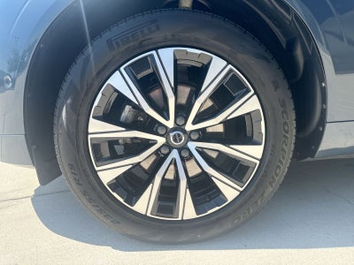 2023 Volvo XC60 B5 Plus Dark Theme