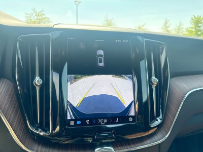 2023 Volvo XC60 B5 Plus Dark Theme