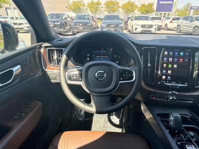 2023 Volvo XC60 B5 Plus Dark Theme