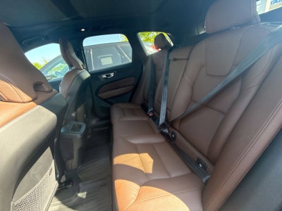 2023 Volvo XC60 B5 Plus Dark Theme