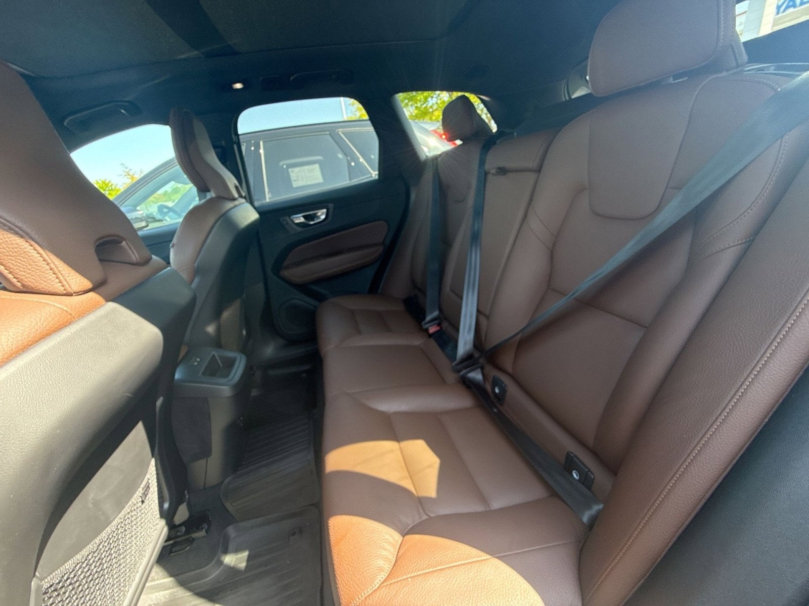 2023 Volvo XC60 B5 Plus Dark Theme