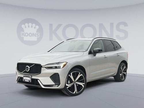 2023 Volvo XC60 B5 Ultimate Dark Theme