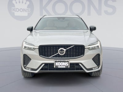 2023 Volvo XC60 B5 Ultimate Dark Theme