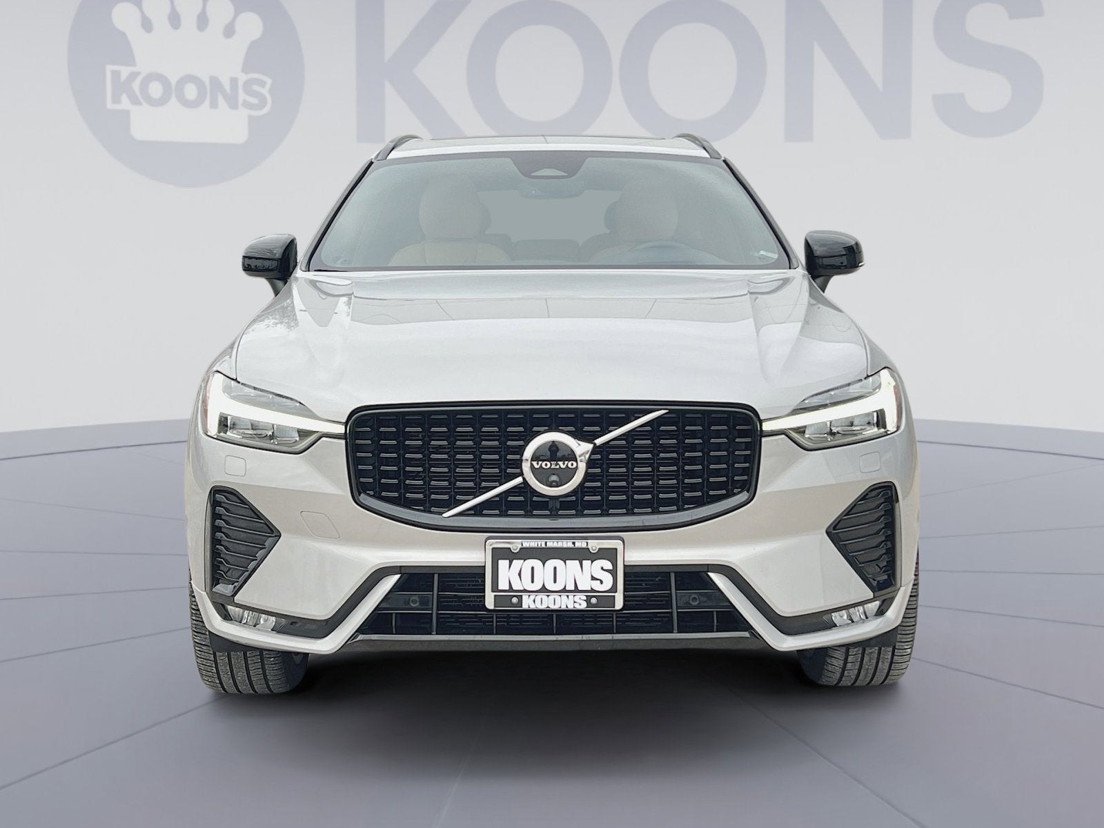 2023 Volvo XC60 B5 Ultimate Dark Theme