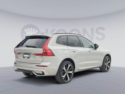 2023 Volvo XC60 B5 Ultimate Dark Theme