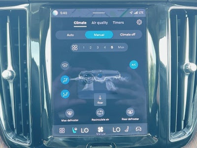 2023 Volvo XC60 B5 Ultimate Dark Theme