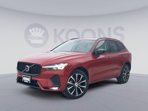 2023 Volvo XC60 B5 Ultimate Dark Theme