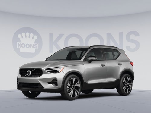 2025 Volvo XC40 B5 Plus Dark Theme