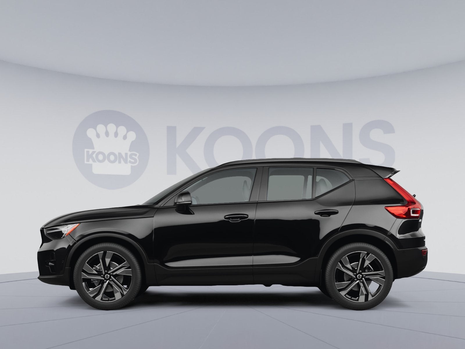 2026 Volvo XC40 B5 Plus