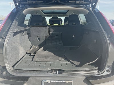 2024 Volvo XC40 B5 Plus Dark Theme