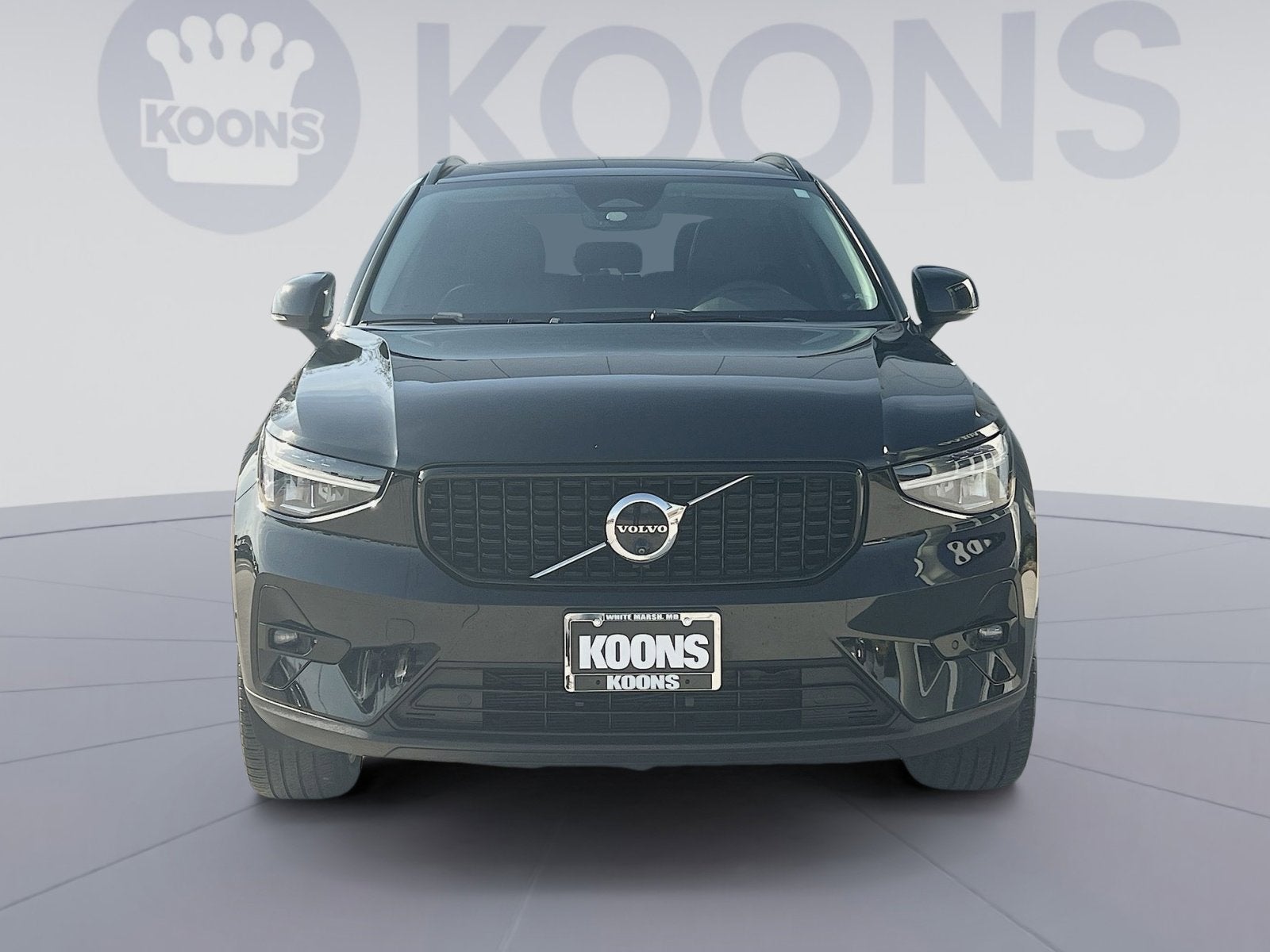 2024 Volvo XC40 B5 Plus Dark Theme