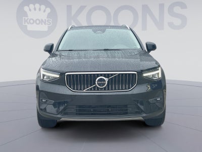 2023 Volvo XC40 B5 Plus Bright Theme