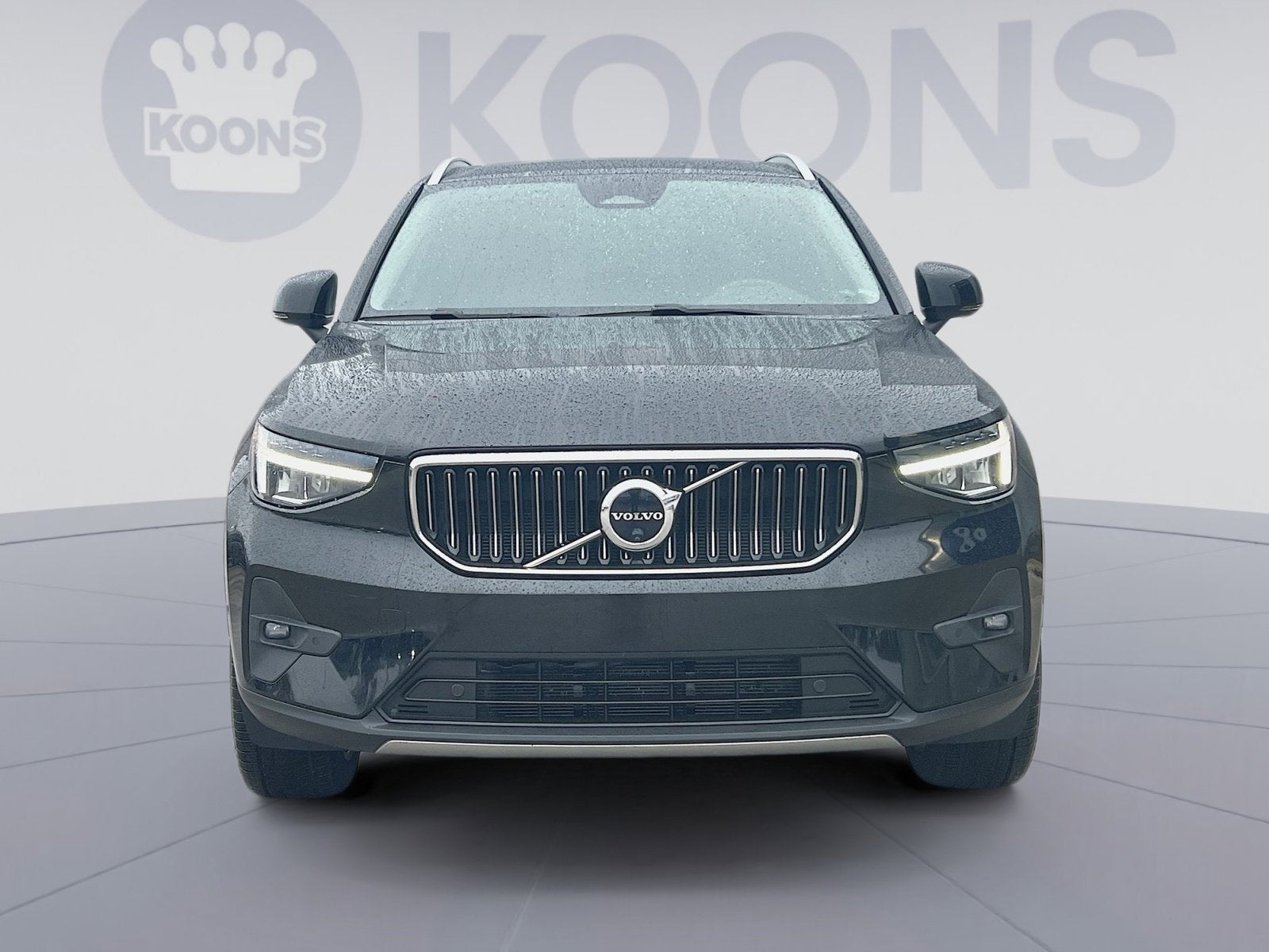 2023 Volvo XC40 B5 Plus Bright Theme