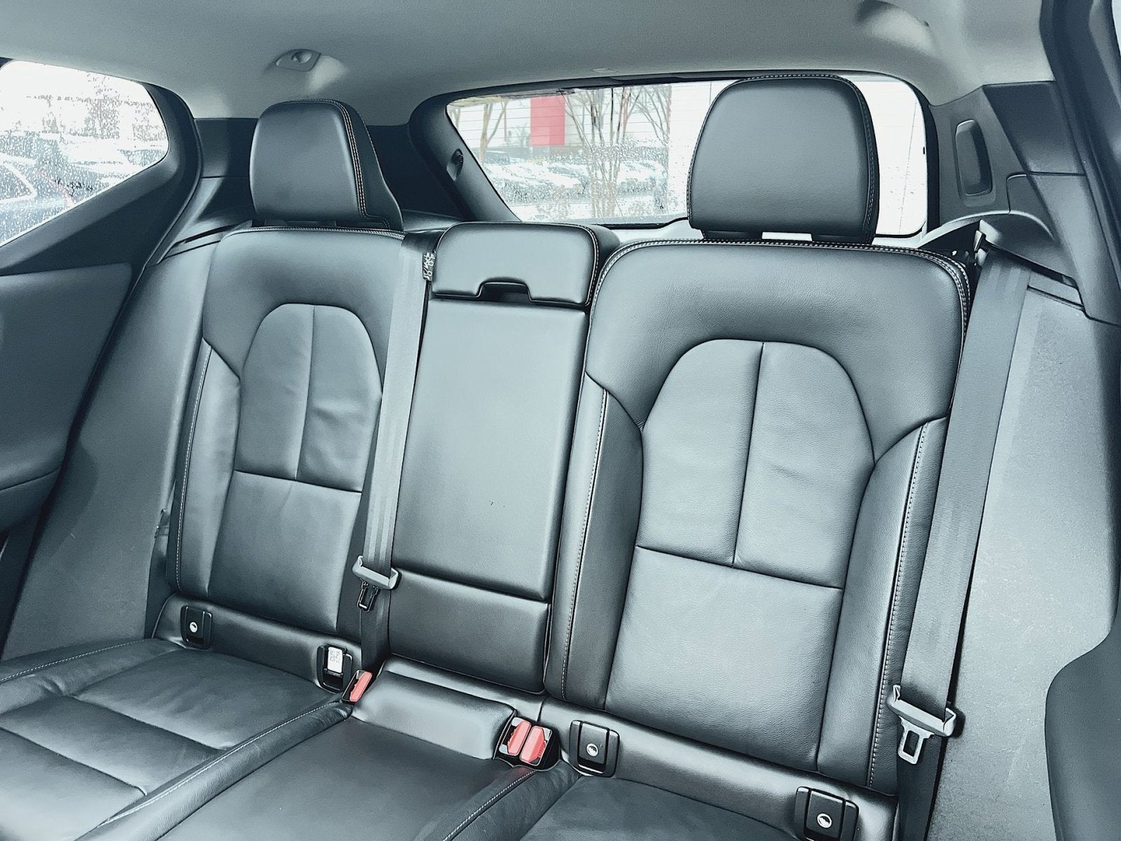 2023 Volvo XC40 B5 Plus Bright Theme