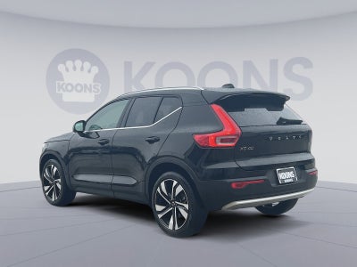 2023 Volvo XC40 B5 Plus Bright Theme