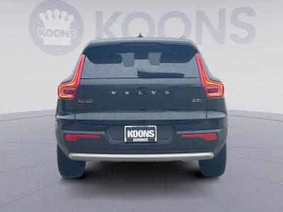 2023 Volvo XC40 B5 Plus Bright Theme