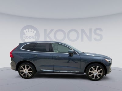 2023 Volvo XC40 B5 Plus Bright Theme