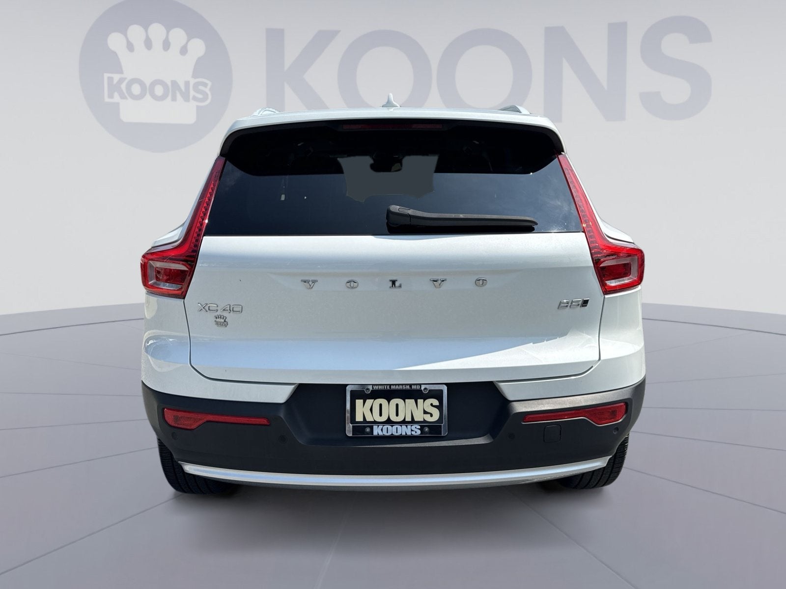2023 Volvo XC40 B5 Plus Bright Theme