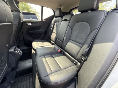 2023 Volvo XC40 B5 Plus Bright Theme