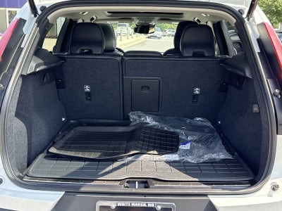 2023 Volvo XC40 B5 Plus Bright Theme