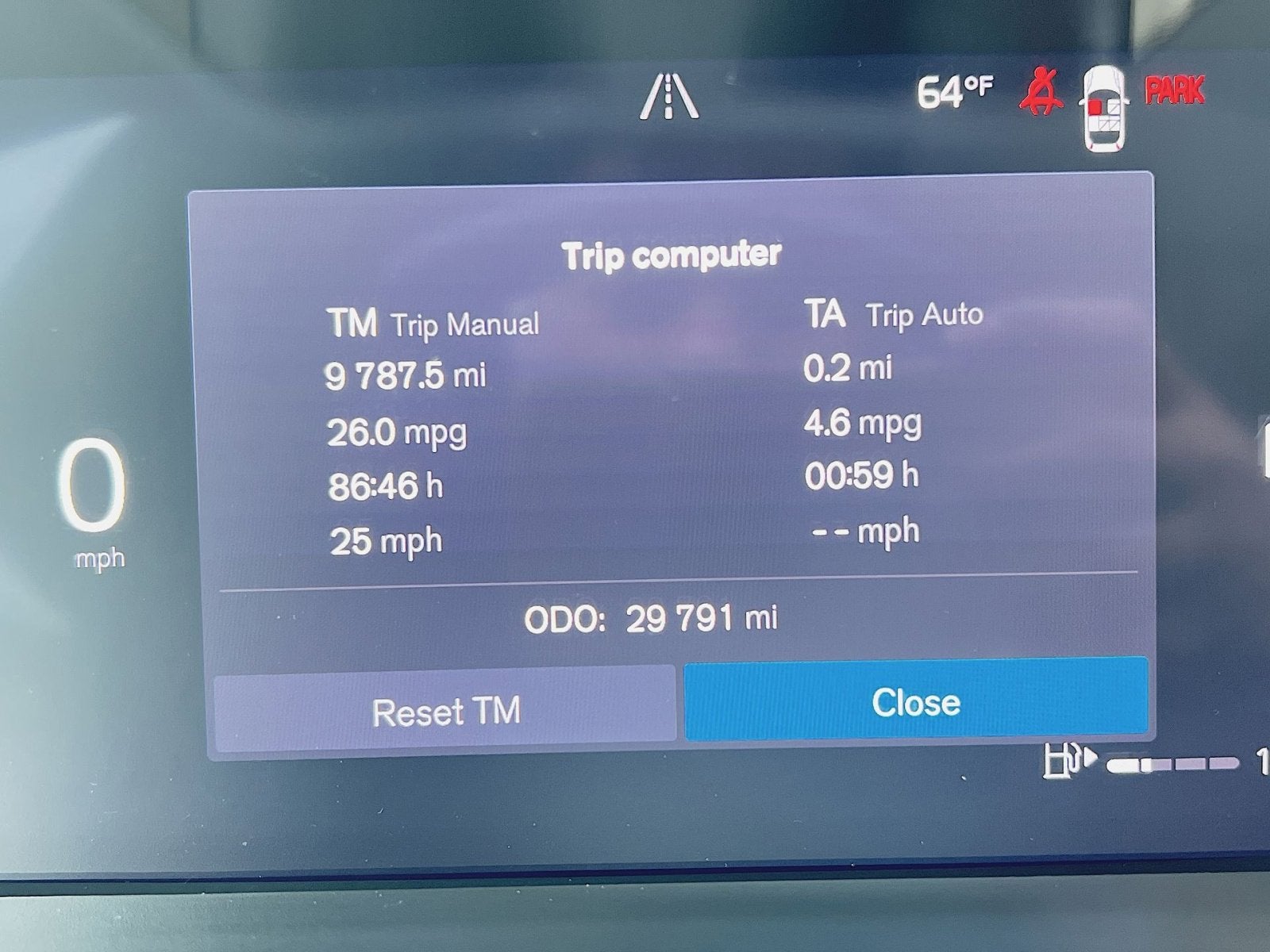 2023 Volvo XC40 B5 Plus Bright Theme