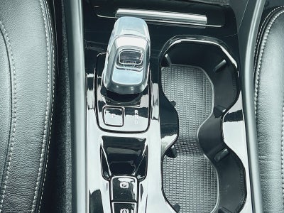 2023 Volvo XC40 B5 Plus Bright Theme