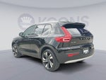 2023 Volvo XC40 B5 Plus Bright Theme