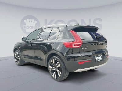 2023 Volvo XC40 B5 Plus Bright Theme