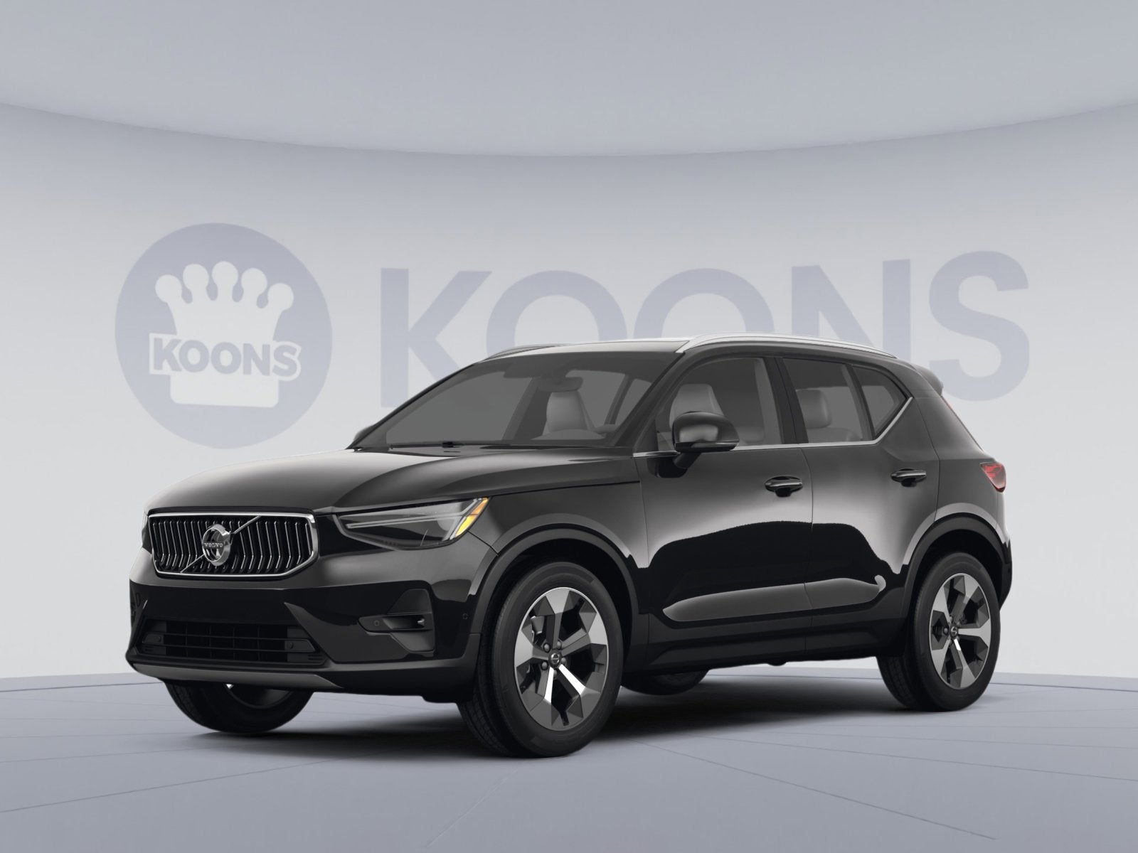 2023 Volvo XC40 B5 Plus Dark Theme