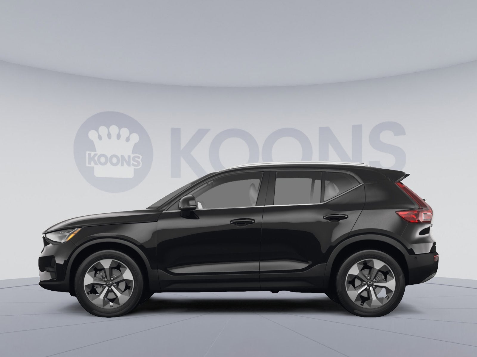 2023 Volvo XC40 B5 Plus Dark Theme